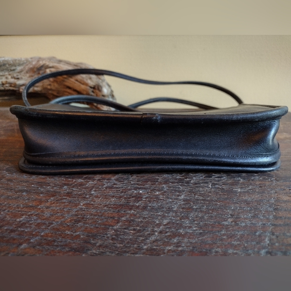 Coach Vintage Black Dinky Crossbody Handbag - Picture 4 of 12
